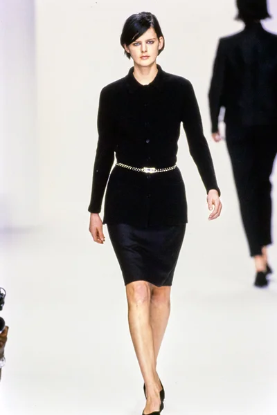 Look 60